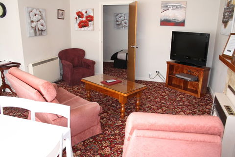Motel Mayfair On Cavell - Accommodation Newcastle 4