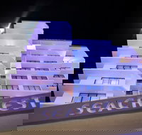 Seacrest Beachfront Holiday Apartments - Accommodation Newcastle