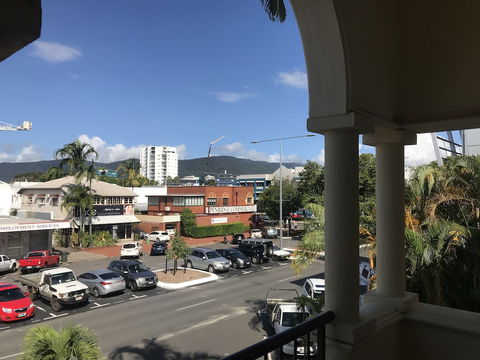 Villa Vaucluse Apartments Of Cairns - Accommodation Newcastle 4