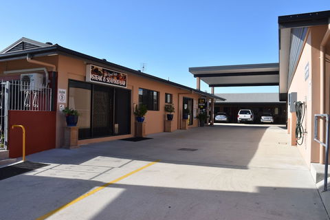Bluewater Harbour Motel - Accommodation Newcastle 1