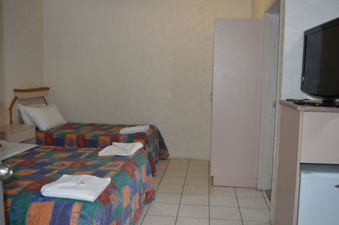 Mid City Motor Inn - Accommodation Newcastle 5