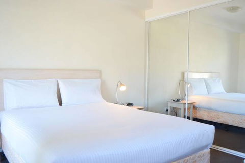 Adara Franklin - Accommodation Newcastle 7