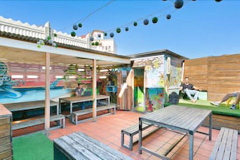 Funk House Backpackers - Accommodation Newcastle 0