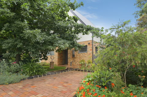 Bungunyah Apartments - Accommodation Newcastle 4