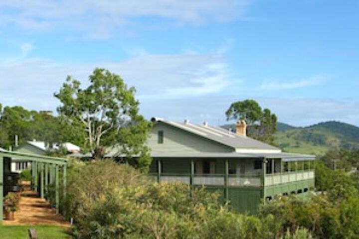 Amamoor Creek QLD Accommodation Newcastle