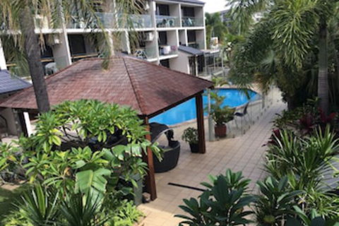 Burleigh Palms Holiday Apartments - Accommodation Newcastle 0