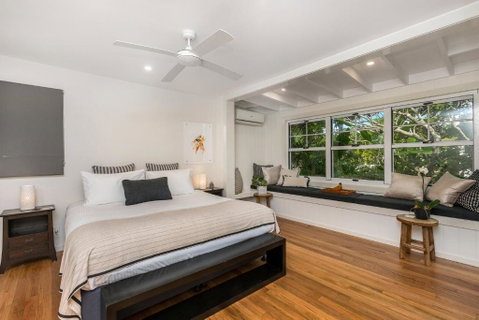 Aaman & Cinta Luxury Villas - Accommodation Newcastle 5