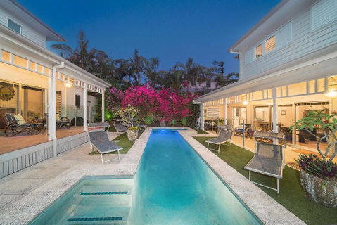 Aaman & Cinta Luxury Villas - Accommodation Newcastle 2