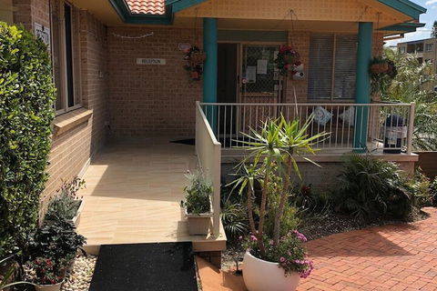 Beaches Serviced Apartments - Accommodation Newcastle 1