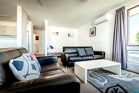 Coffs Harbour Holiday Apartments - Accommodation Newcastle 5