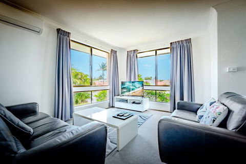 Coffs Harbour Holiday Apartments - Accommodation Newcastle 3