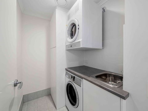 Pacific Marina Apartments - Accommodation Newcastle 5