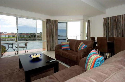 Anchorage Holiday Apartments - Accommodation Newcastle 0