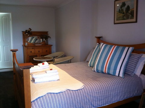 Corinella On The Esplanade Bed & Breakfast - Accommodation Newcastle 6