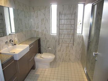 Wyndel Apartments - Harbour Watch - Accommodation Newcastle 5