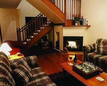 Valley Of The Waters B&B - Accommodation Newcastle 4