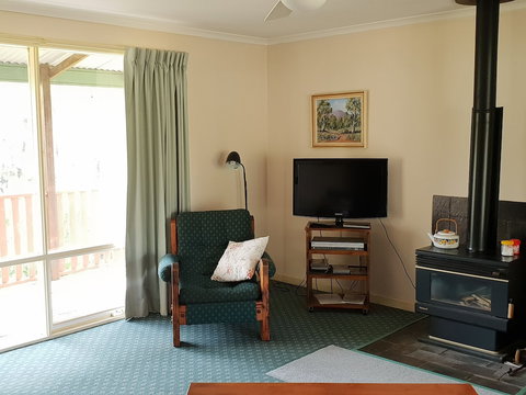 Taralee Orchards - Accommodation Newcastle 6
