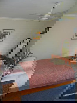 Taralee Orchards - Accommodation Newcastle 3