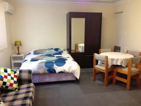 Thornleigh Garden View Comfortable & Tranquil - Accommodation Newcastle 5