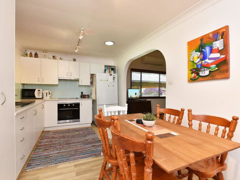 Summerfield Cottage Hunter Valley Renovated House In Central North Rothbury - Accommodation Newcastle 3