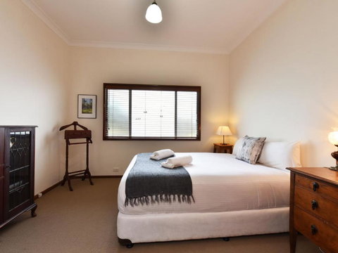 Summerfield Cottage Hunter Valley Renovated House In Central North Rothbury - Accommodation Newcastle 5