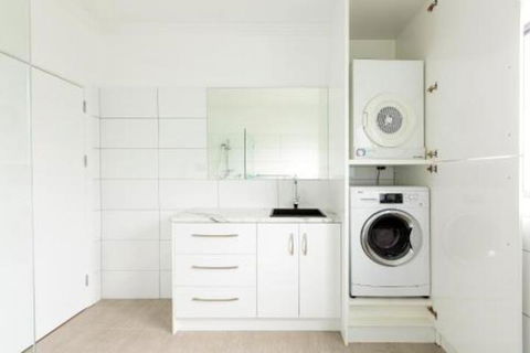 Mograni Views - Accommodation Newcastle 4