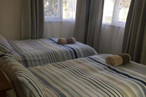 Mograni Views - Accommodation Newcastle 7