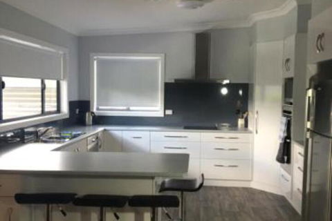 Mograni Views - Accommodation Newcastle 5