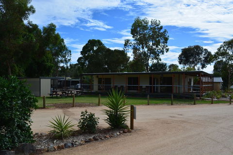 Yarrawonga Riverlands Tourist Park - Accommodation Newcastle 1