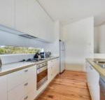 Golfers Paradise by The Beach - Accommodation Newcastle