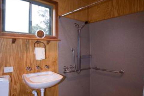 Brodribb River Rainforest Cabins Cabin 1 - Accommodation Newcastle 5