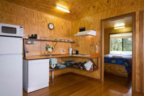 Brodribb River Rainforest Cabins Cabin 2 - Accommodation Newcastle 4