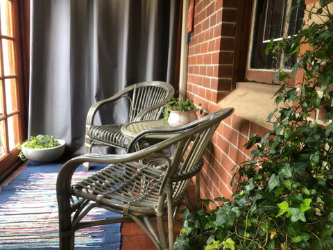 The Shopkeepers Quarters - Accommodation Newcastle 5