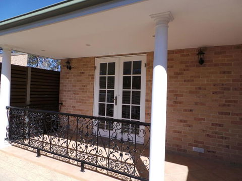 Colins Garden - Accommodation Newcastle 1