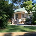 Colins Garden - Accommodation Newcastle 0