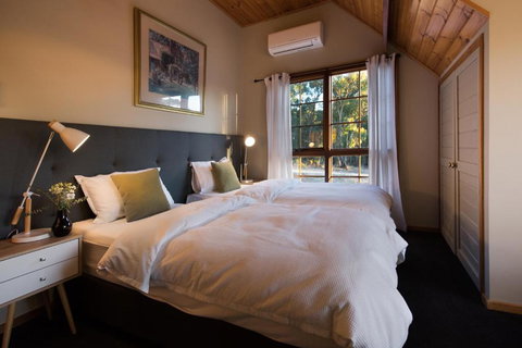 Cedar & Stone - Accommodation Newcastle 1