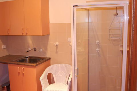 Archery Road Estate - Accommodation Newcastle 7