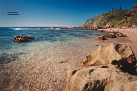 Bonny Beach House Holiday Accommodation With Pool - Accommodation Newcastle 6