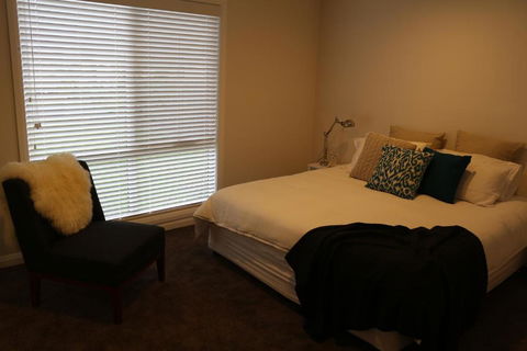 Sisters Beach Paradise - Accommodation Newcastle 1