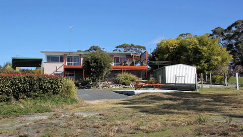 BAY Of FIRES SEACHANGE Ocean Frontage - Accommodation Newcastle 6