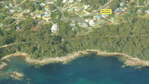 BAY Of FIRES SEACHANGE Ocean Frontage - Accommodation Newcastle 4