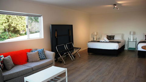 BAY Of FIRES SEACHANGE Ocean Frontage - Accommodation Newcastle 2