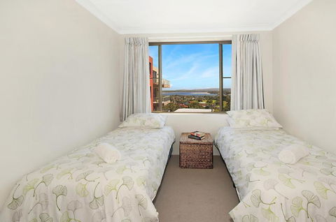Pacific Tower Penthouse - Accommodation Newcastle 3