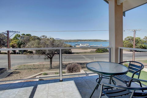 Bay Bliss In Coffin Bay - Accommodation Newcastle 1