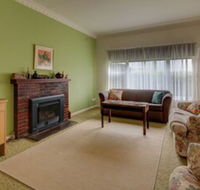 Wombat Cottage - Accommodation Newcastle