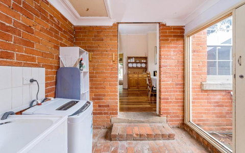 Eliza 1875 Red Brick Duplex Townhouse - Accommodation Newcastle 5