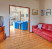 Carrick Fergus - Accommodation Newcastle