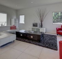Surfs Up - Accommodation Newcastle