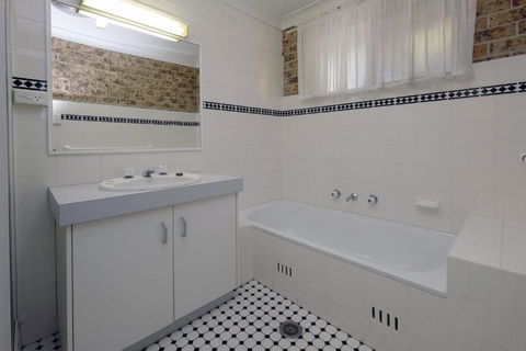 ACACIA WEEKLY ONLY - Accommodation Newcastle 6