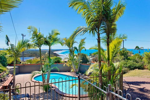 Panorama Beach House - Accommodation Newcastle 5